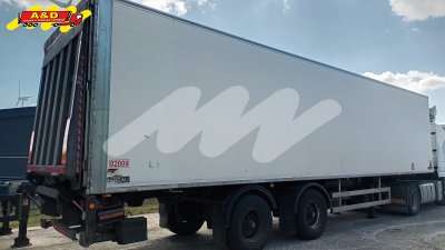 City met klep 3000 kg en plateau 2500 mm